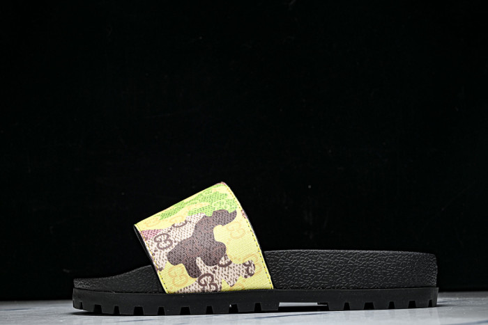 Gv*c SLIPPERS GU568-133