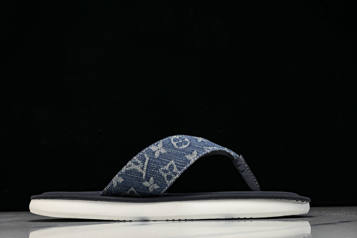 1*V SLIPPERS 11V0107-166