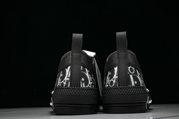 D10R B23 Sneakers DR1256-5615