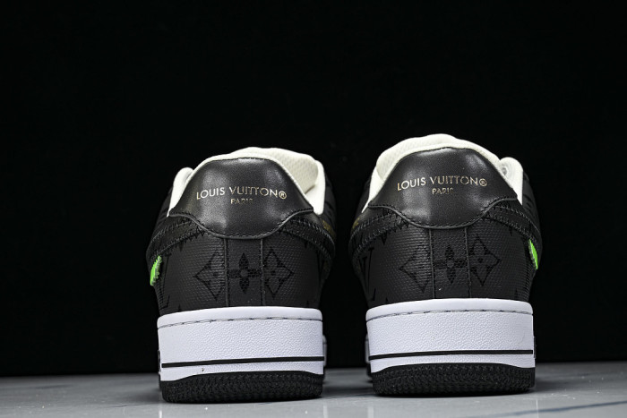 1V X Nike Air Force 11V0425-543