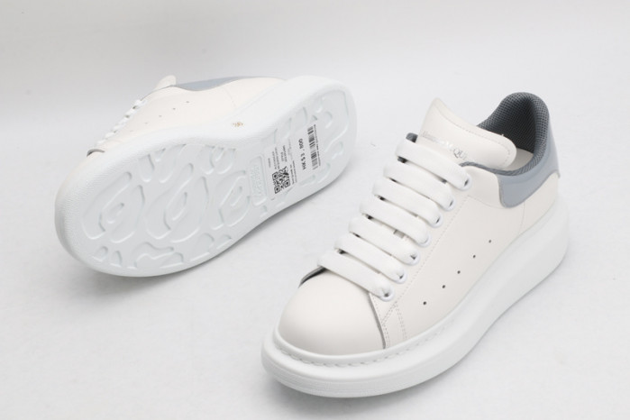 A1exa*der Mcqv*en SNEAKERS MC5563-087