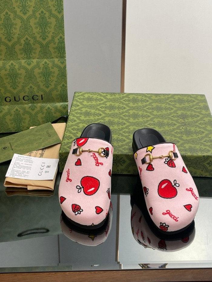 guc* slippers dr258-067