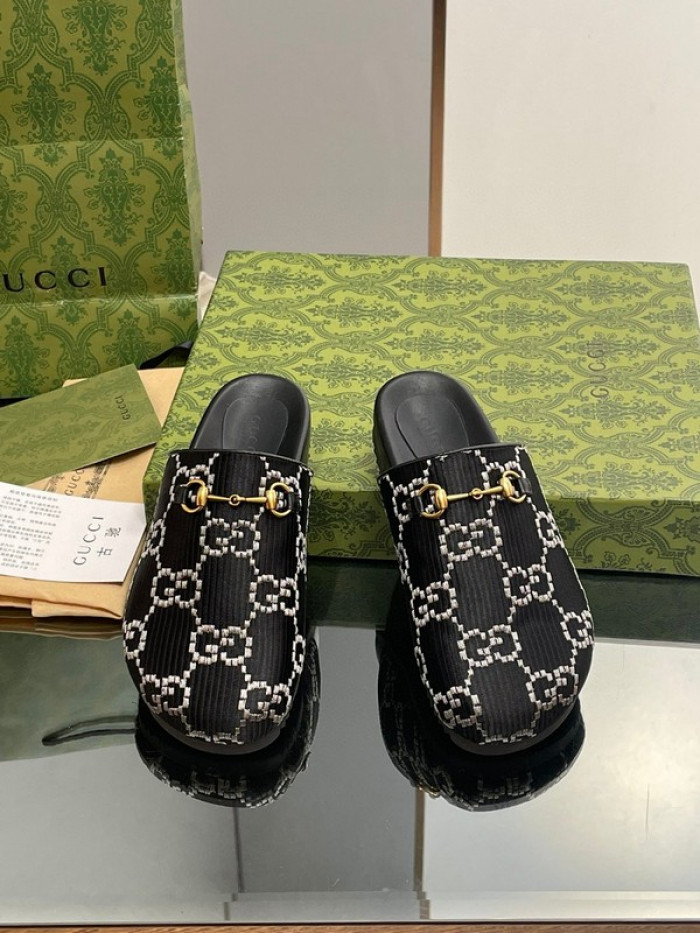 guc* slippers dr258-069