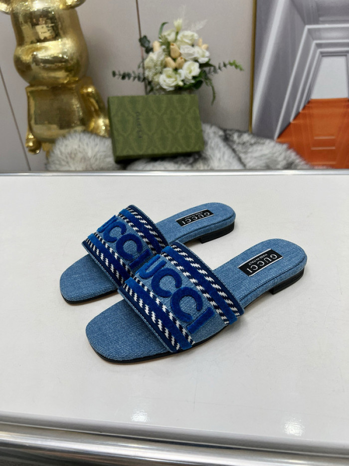 GUC* SLIPPERS DR258-086