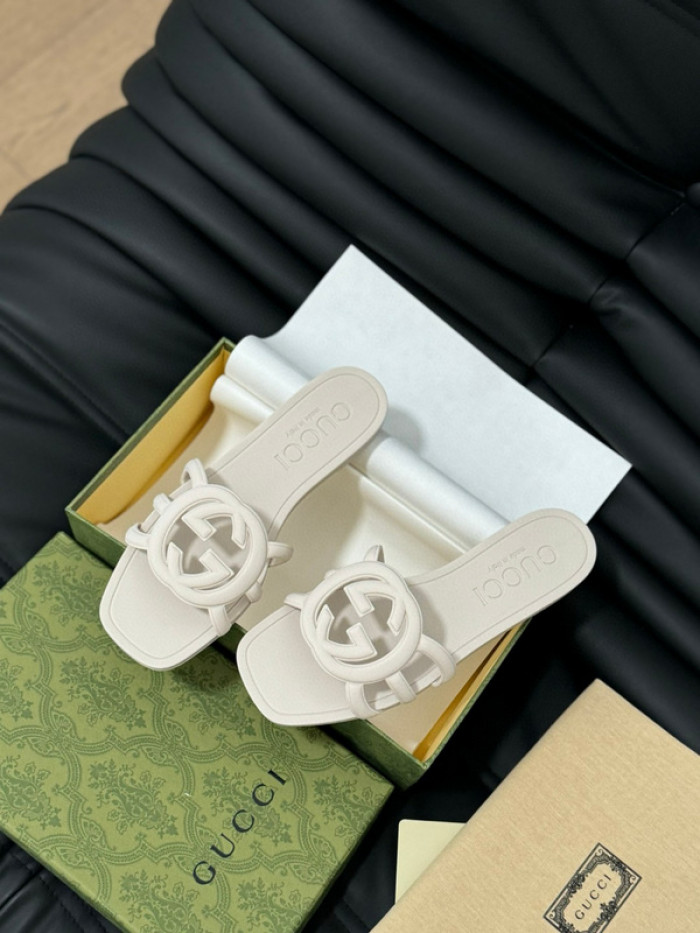 GUC* SLIPPERS DR258-092