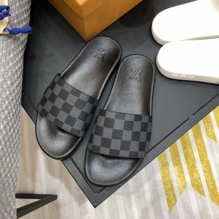 1*V SLIPPERS 11V0107-039