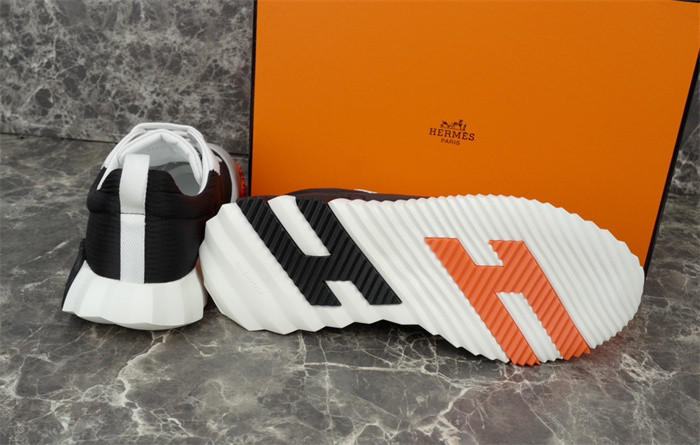 HER*MES SNEAKER HM1028-049