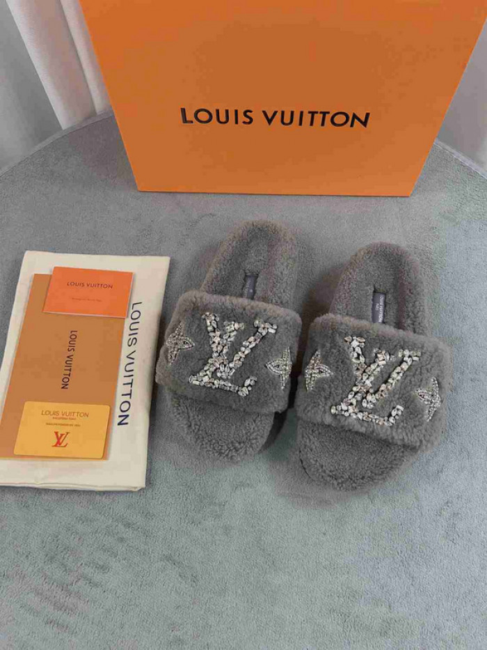 1*V SLIPPERS 11V0107-011