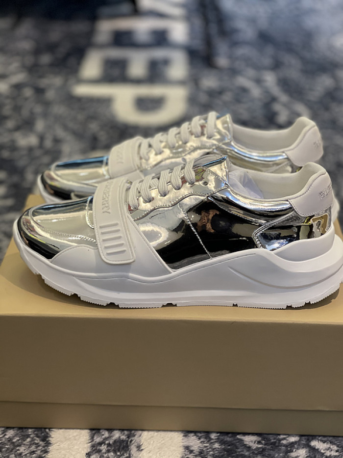 bby sneaker by0071