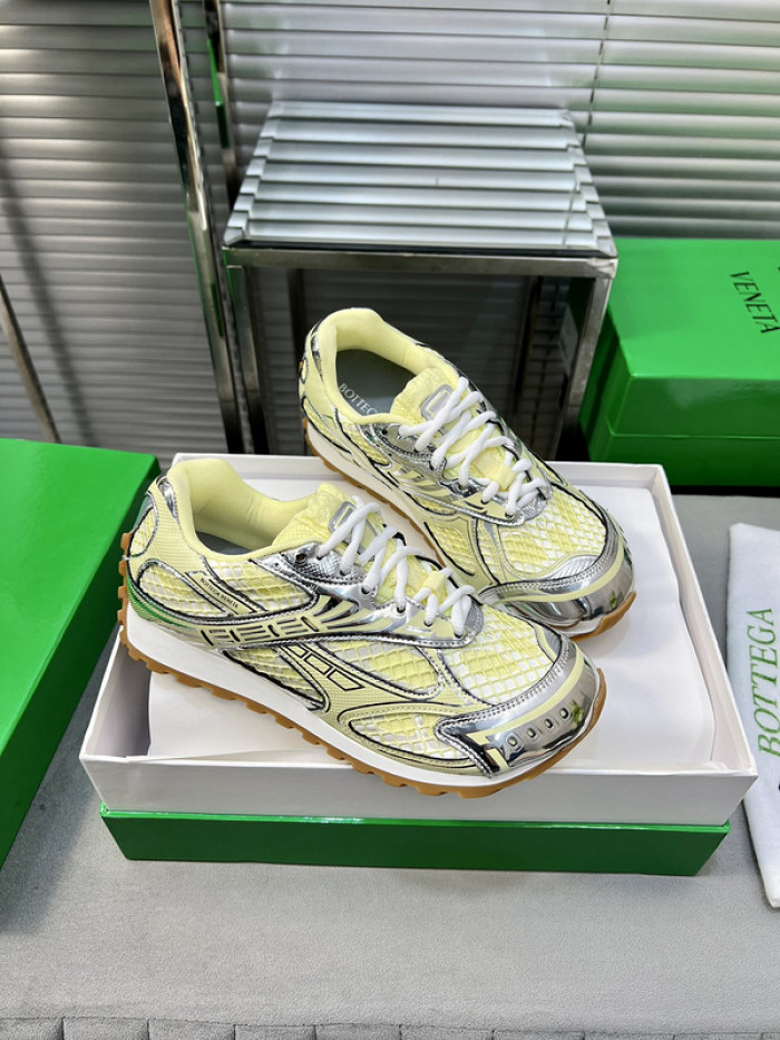 Bo*te*ga ve*ne*ta sneaker
