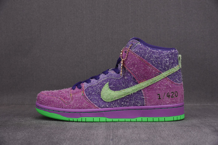 nike sb dunk high reverse skunk 420 cw9971-500