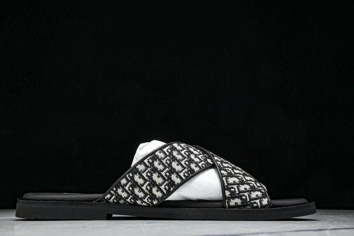 D10r SLIPPERS DS258-070