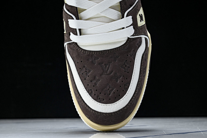 1V TRAINER 1V0425-642