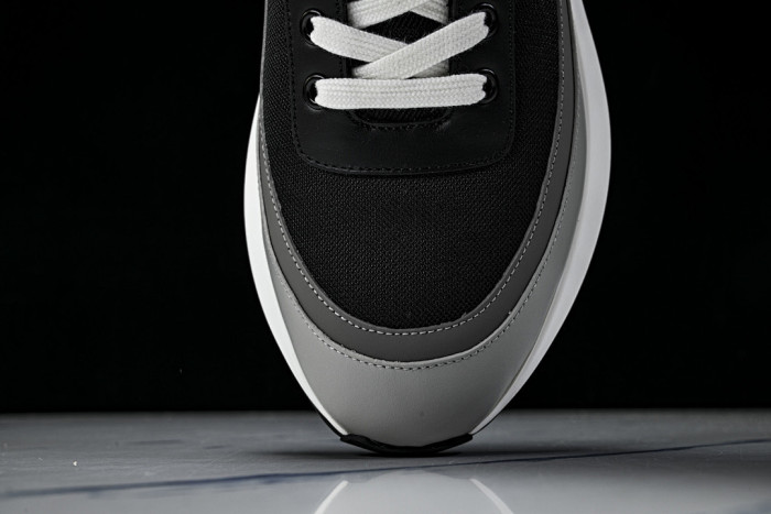 HER*MES SNEAKER HM1028-180