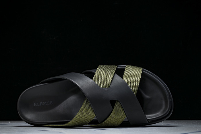 He*mes Slide CU526-2194