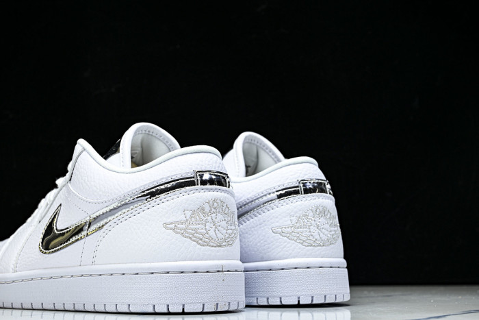 Air Jordan 1 Low SE 