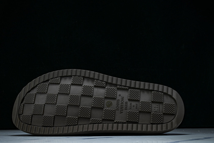 1*V SLIPPERS 11V0107-094