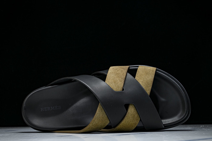He*mes Slide CU526-2199