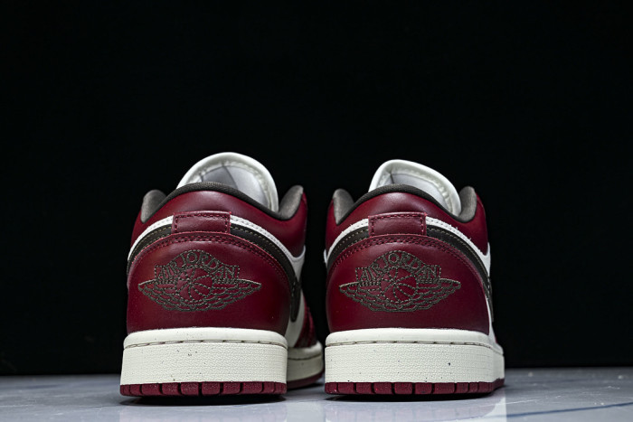 Air Jordan 1 Low SE 