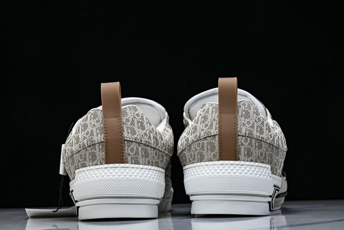 D10R B23 Sneakers DR1256-5619