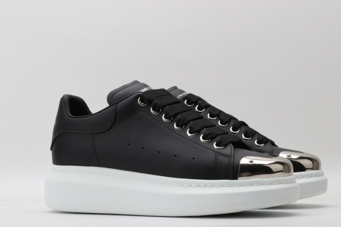 A1exa*der Mcqv*en SNEAKERS MC5563-058