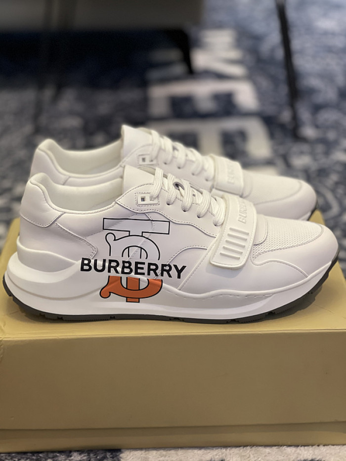 bby sneaker by0062
