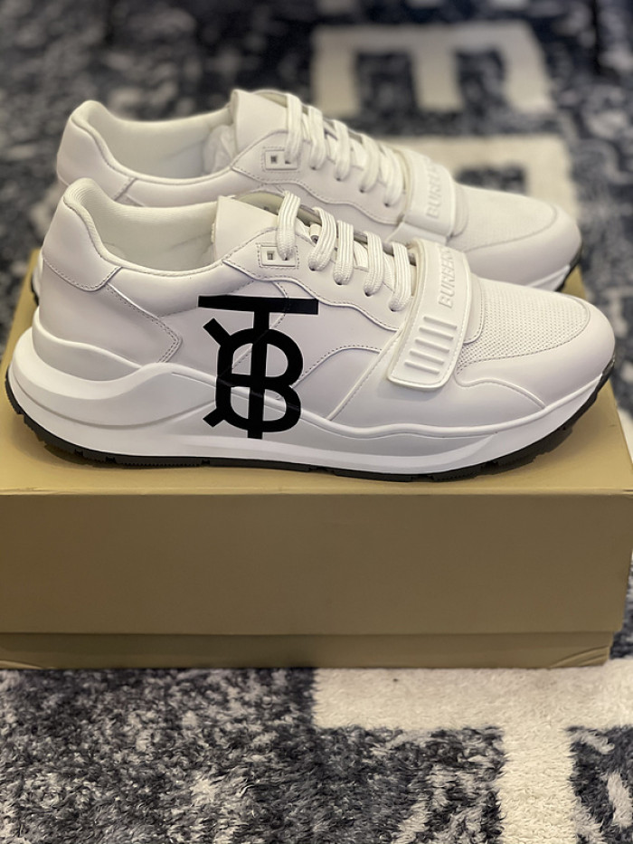 bby sneaker by0063