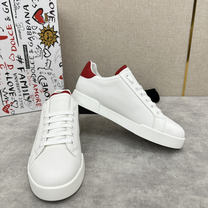 D.G. Sneakers DG210-221