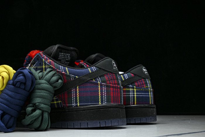 Nike SB Dunk Low Nardwuar II1493-600