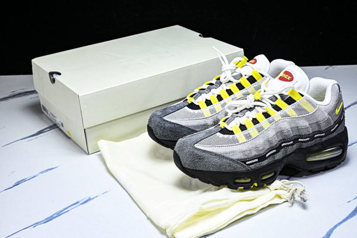 Undefeated X Air Max 95 