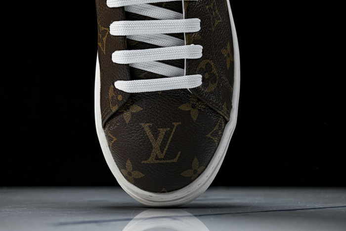 1V SHOES 1VS14