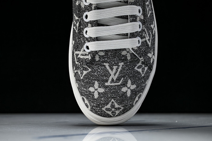 1V SHOES 1VS17
