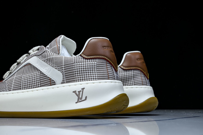 1V SHOES 1VS49