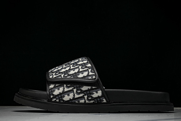 D10r SLIPPERS DS258-080