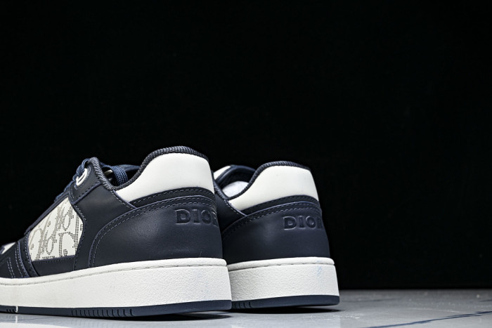 D10R B27 SNEAKERS BNOP235-112