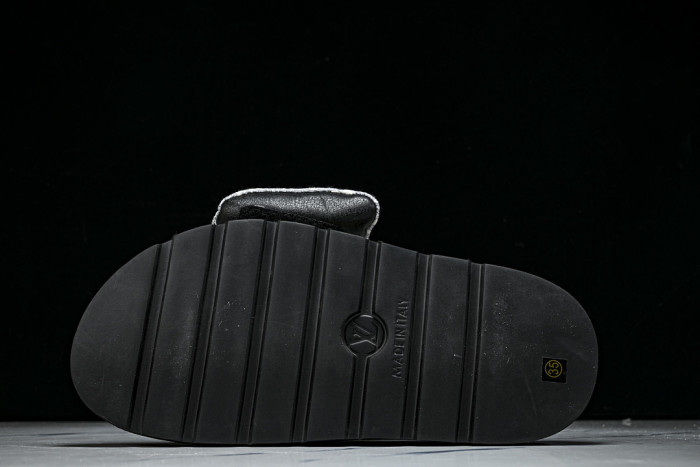 1*V SLIPPERS 11V0107-130