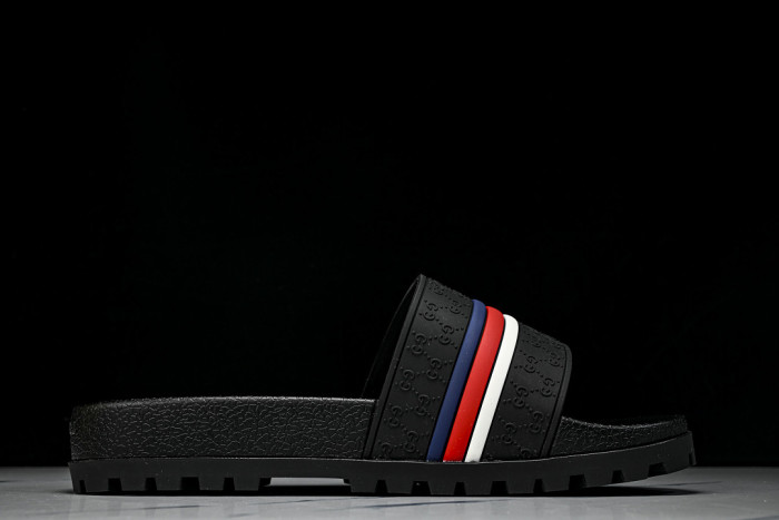 Gv*c SLIPPERS GU568-135