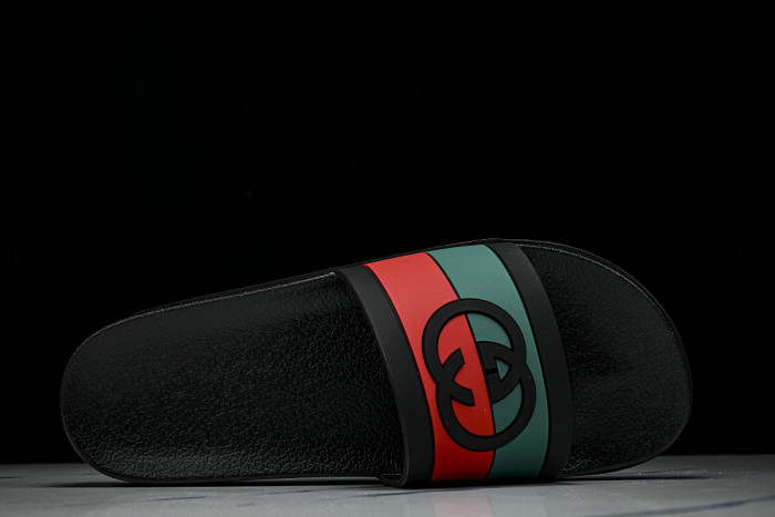 Gv*c SLIPPERS GU568-137