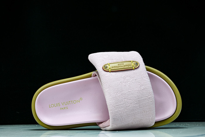 1*V SLIPPERS 11V0107-134