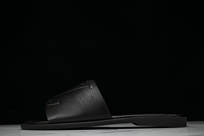 1*V SLIPPERS 11V0107-146