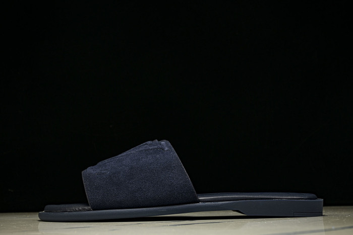 1*V SLIPPERS 11V0107-149
