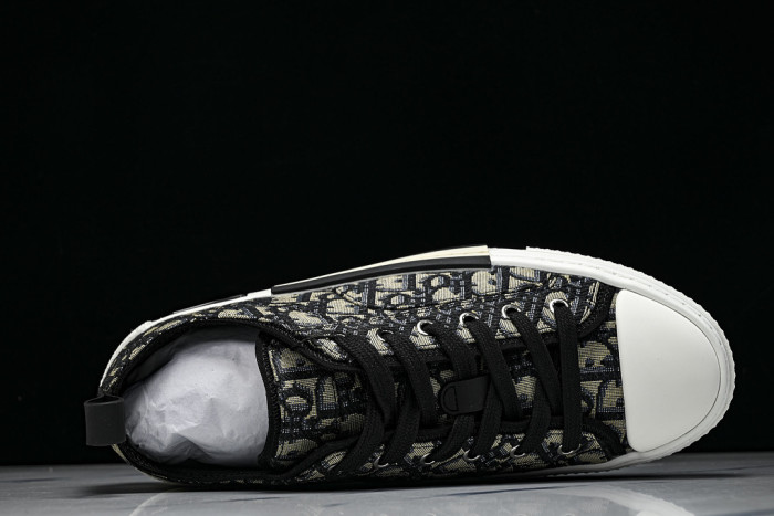 D10R B23 Sneakers DR1256-5610