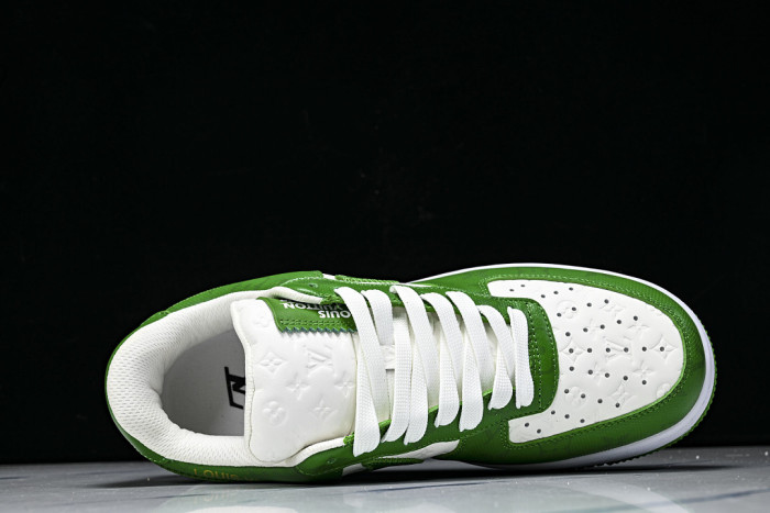 1V X Nike Air Force 11V0425-549