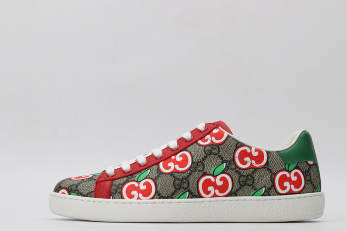 gucc ace embroidered low-top sneaker