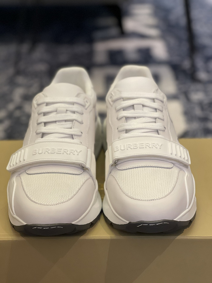 bby sneaker by0062
