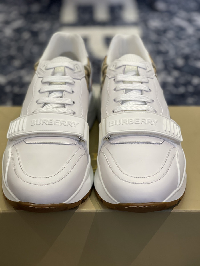 bby sneaker by0066
