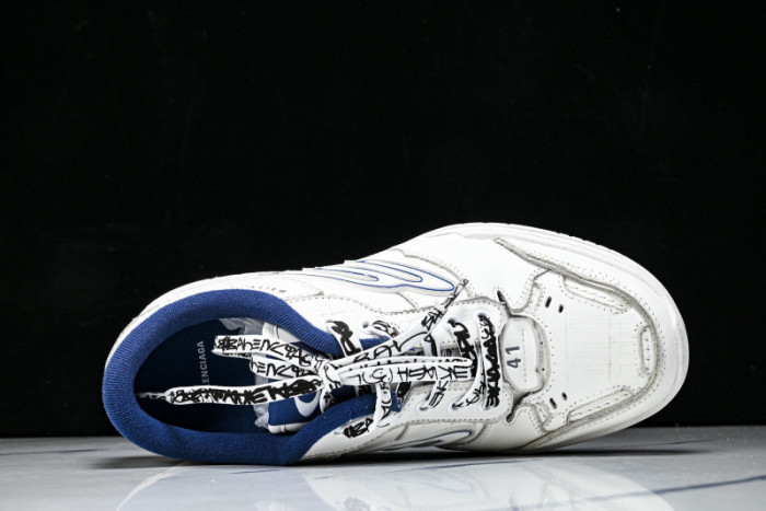 BLCG Sneaker 825418 WDWTS 1984