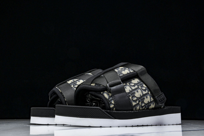D10r SLIPPERS DS258-072