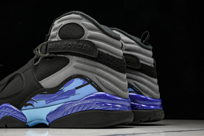 AIR JORDAN 8 RETRO 