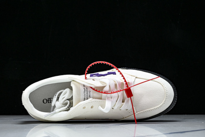 SNEAKER VUL022